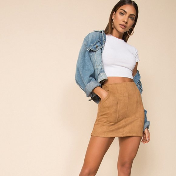 NEW Superdown Layla faux suede mini skirt Small - Picture 2 of 9